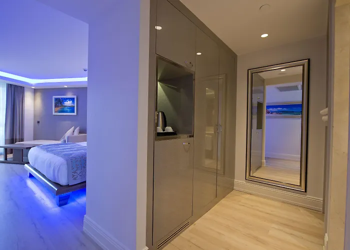 Liberty Lykia Adults Only 5* 올루데니스